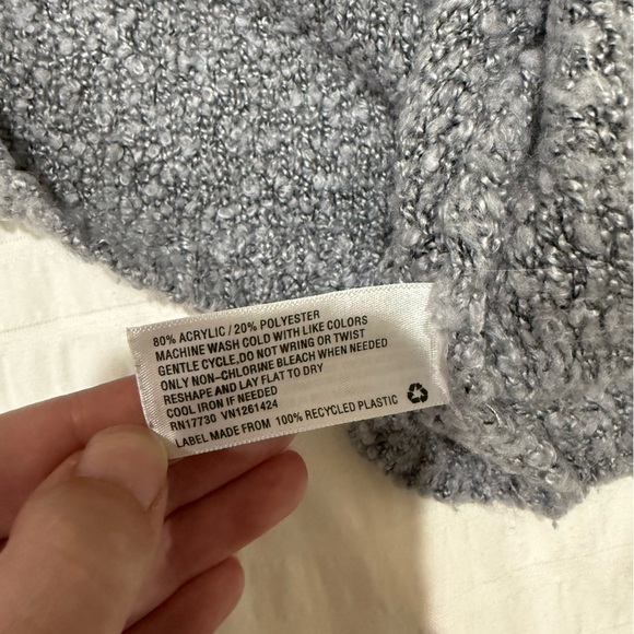 Wild Fable Cropped Grey Sweater Size M - Picture 4 of 4